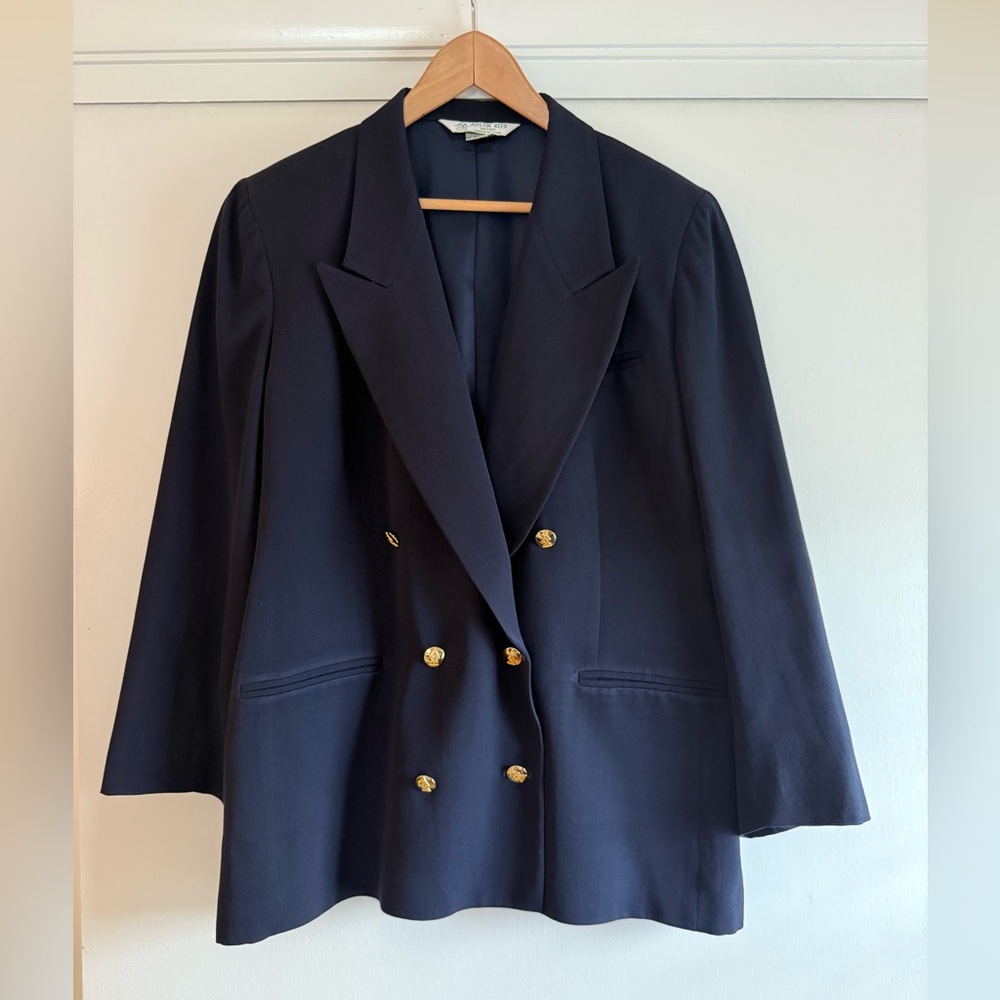 Austin Reed 100% Wool Classic Double Breasted Navy Blazer Quiet Luxury Vintage